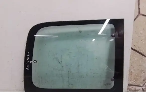 Citroen Berlingo Rear side window 43R000016