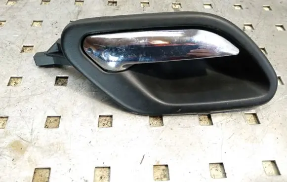 BMW 5 E39 Rear door interior handle 8226050
