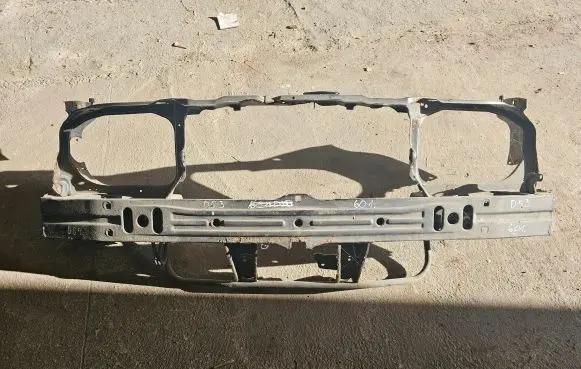 Mercedes-Benz E W124 Front bumper cross member
