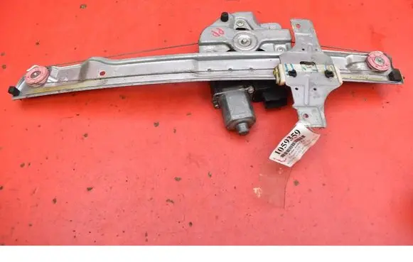 Peugeot 208 I Front door window regulator with motor 9673153180
