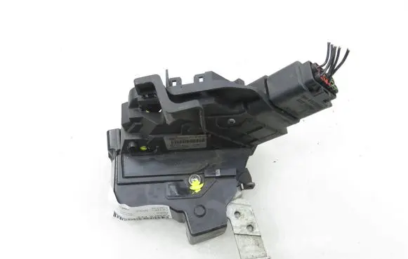 Ford Mondeo MK IV Front door lock 6M2AR21812AB