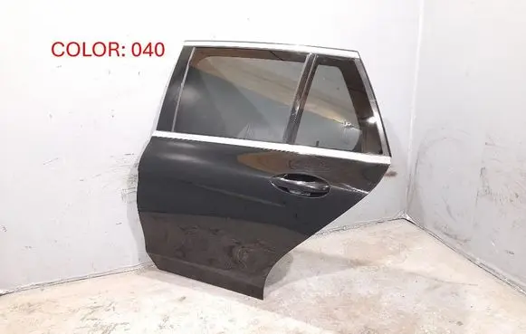 Mercedes-Benz C W205 Rear door 2057320310 2057300305