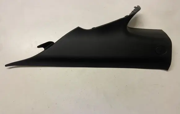 Hyundai Genesis (C) pillar trim 858602M000