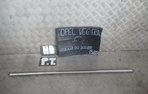 Opel Vectra C Rear door windshield rail 