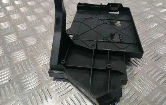 Audi Q5 SQ5 Bracket in trunk/boot 8R0035464