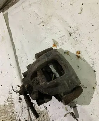 Mini One - Cooper R50 - 53 Front brake caliper