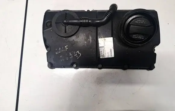 Volkswagen Golf IV Rocker cam cover 038103475Q