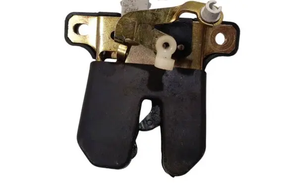 Audi A6 S6 C5 4B Tailgate/trunk/boot lock/catch/latch 4B5827505B