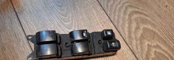 Mitsubishi Outlander Electric window control switch 8608a060