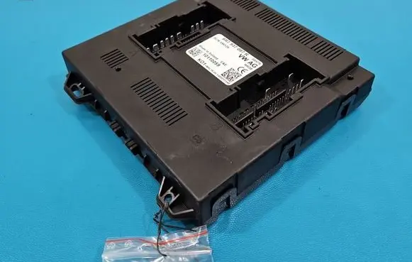 Skoda Fabia Mk2 (5J) Central body control module 6R7937087R IMPRK1571800