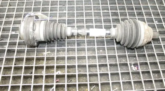 Seat Alhambra (Mk2) Front driveshaft 7N0407763