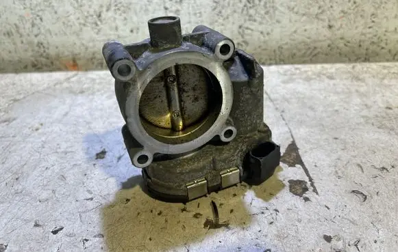 Mercedes-Benz B W245 Throttle valve A2661410525 DK0035