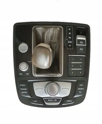 Head unit multimedia control