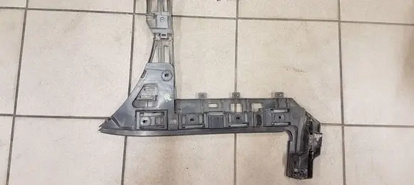 Volkswagen PASSAT B6 Rear bumper mounting bracket 3C9807377