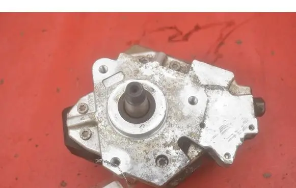 Ford Focus C-MAX Fuel injection high pressure pump 9651844380