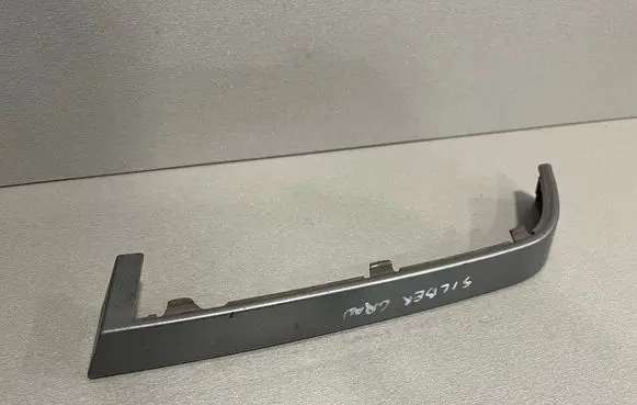 BMW 3 E46 Rear/tail light trim molding 7020080