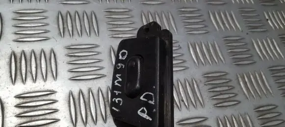Mazda 626 Electric window control switch