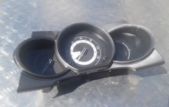 Citroen C3 Speedometer (instrument cluster) 98041182XT