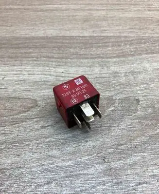BMW 7 E32 Other relay 2241899 899525