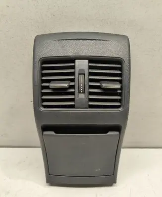 Mercedes-Benz CLA C117 X117 W117 Rear air vent grill E0517610007