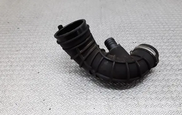 Ford Fiesta Air intake duct part 9689047480