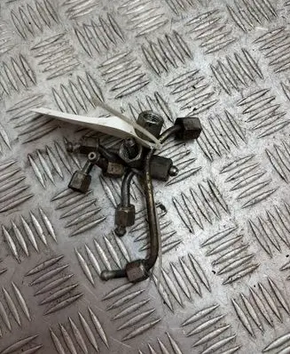Opel Astra J Fuel injector supply line/pipe 