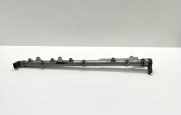 BMW 5 E60 E61 Fuel main line pipe 7795514 779551403 0445216015