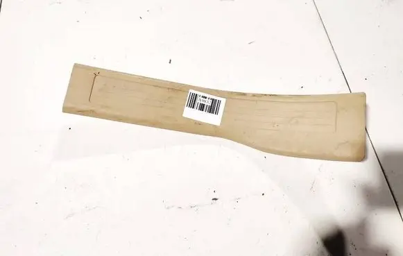 Mercedes-Benz ML W164 Front sill trim cover a1646801235