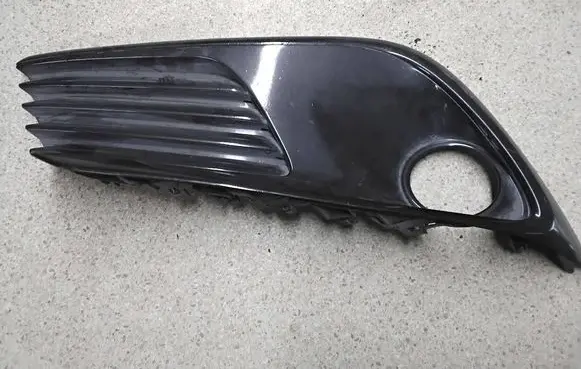 Toyota Auris E180 Front fog light trim/grill 8148202570 8148202590 5204002210