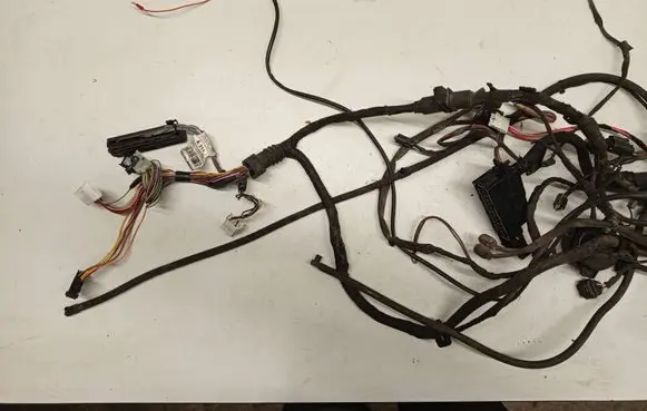 Mercedes-Benz E W211 Wires (starter motor) A2115406032 5406032 20021212