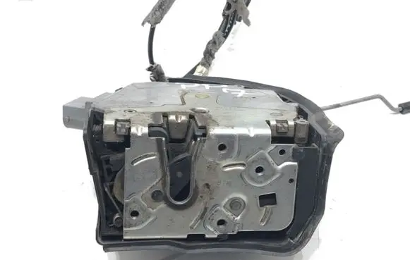 BMW X5 E53 Front door lock 8402540