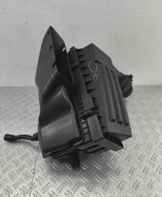 Air filter box