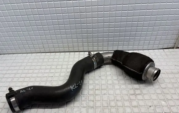 Opel Vivaro Intercooler hose/pipe 8200648187 93359218