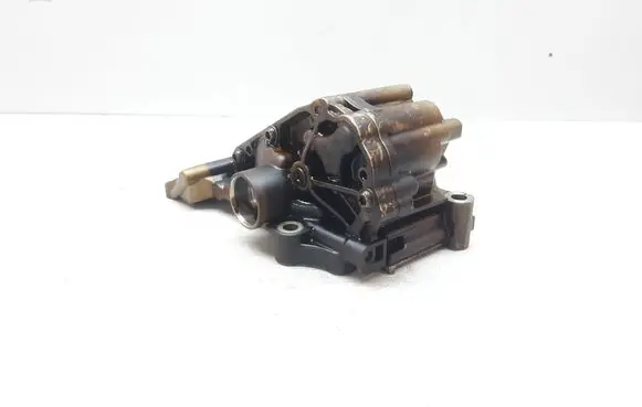 BMW 3 E92 E93 Oil pump 7573748