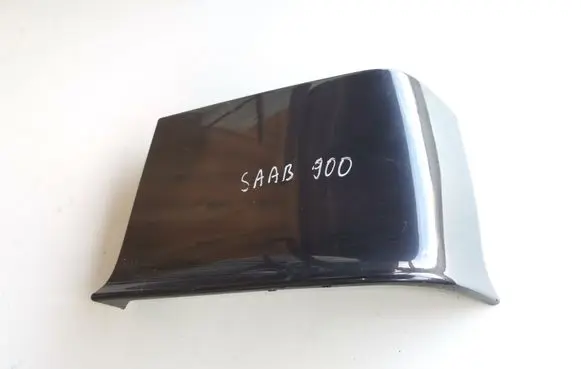 Saab 900 Rear/tail light trim molding 4332920
