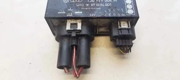 Audi A3 S3 8L Coolant fan relay 1J0919506H 898884000
