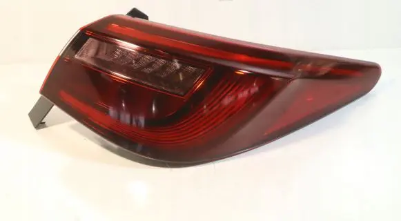 Infiniti Q50 Rear/tail lights E134716