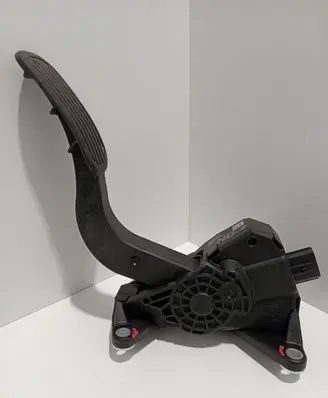 Toyota C-HR I Accelerator throttle pedal 78110F4020