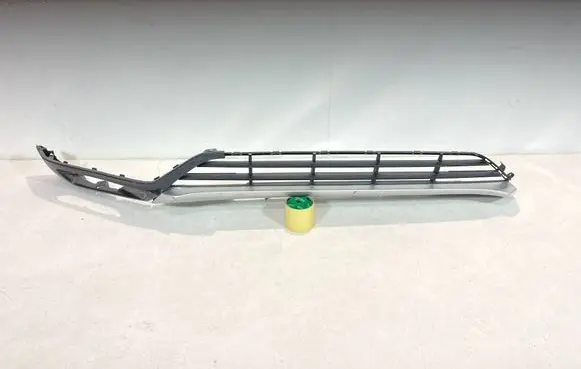 Volvo XC90 Front bumper lip 31353383