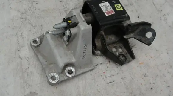 Hyundai i20 (GB IB) Gearbox mounting bracket 21830-C7000