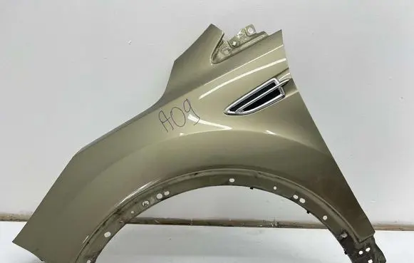 Ford Kuga II Fender MMAUTKO19976