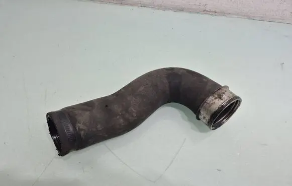 Volkswagen PASSAT CC Intercooler hose/pipe 