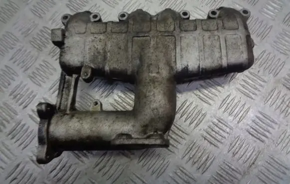 Volkswagen Golf IV Intake manifold