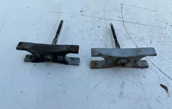 Volkswagen Golf VII Fuel Injector clamp holder