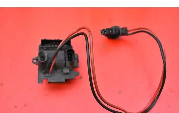 Renault Trafic II (X83) Heater blower motor/fan resistor 