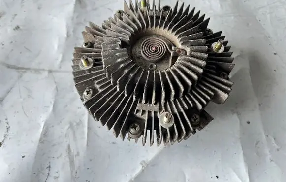 Toyota Land Cruiser (J120) Viscous fan clutch