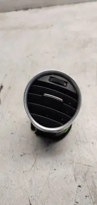Audi A4 S4 B7 8E 8H Dash center air vent grill 8h0820902D