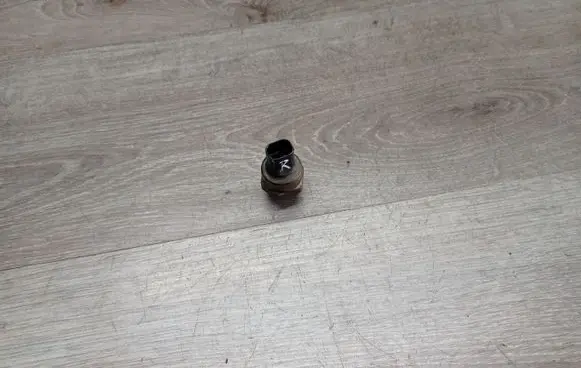 Volvo XC90 Brake power pressure regulator 