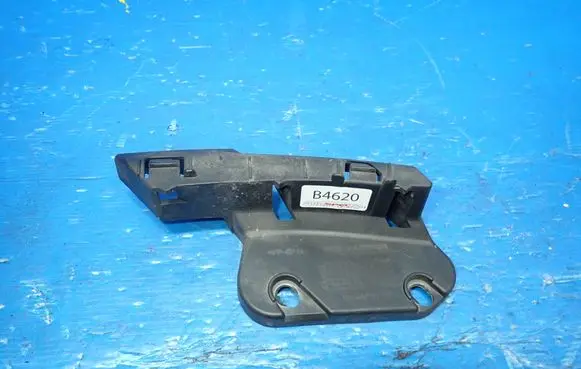Alfa Romeo Giulietta Headlight/headlamp mounting bracket 46625757