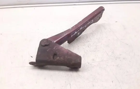 Mitsubishi Galant Engine bonnet/hood hinges
